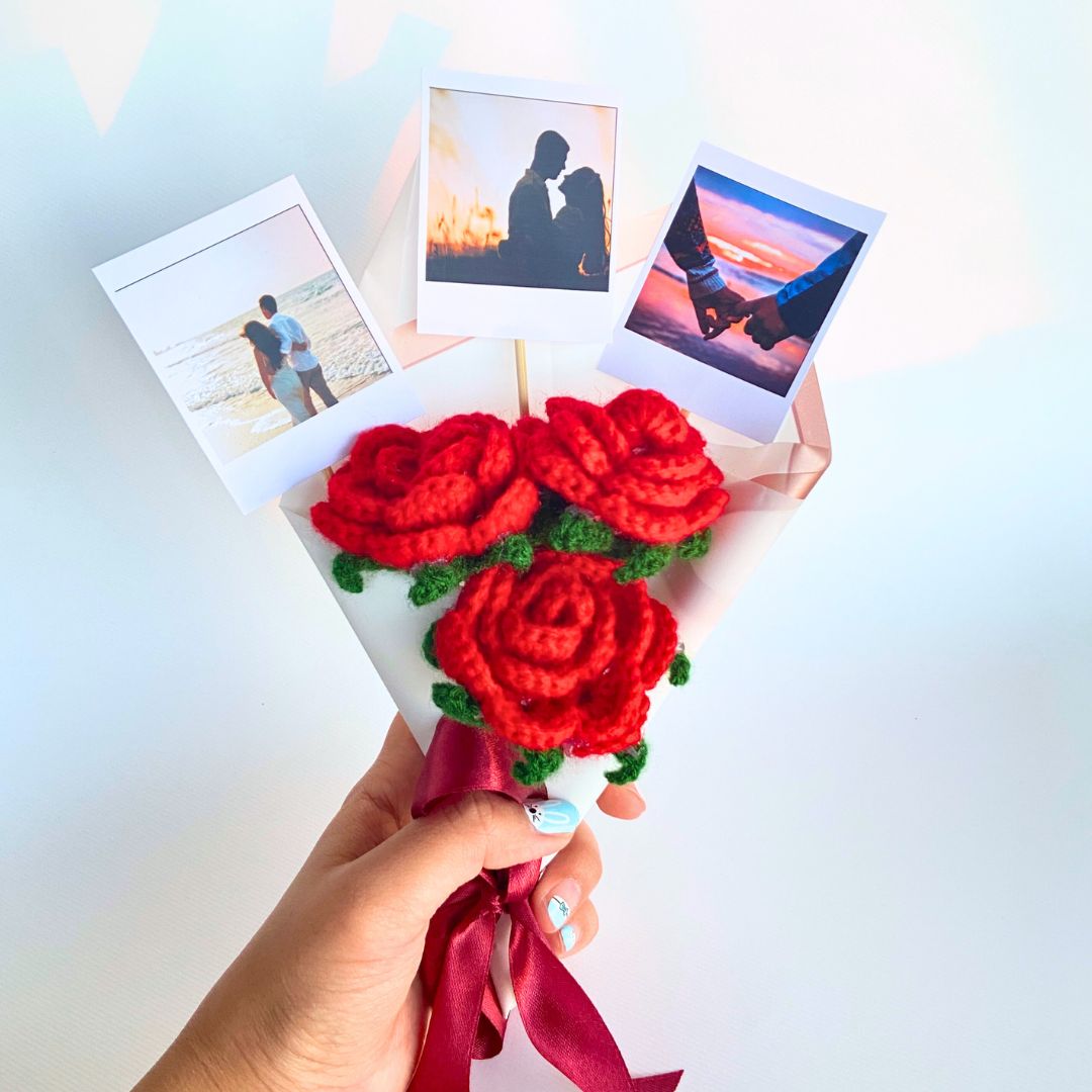 Crochet Rose Bouquet With Polaroids
