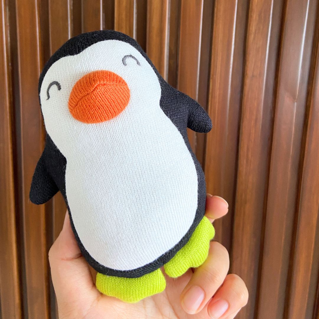 Knitted Pingu the Penguin