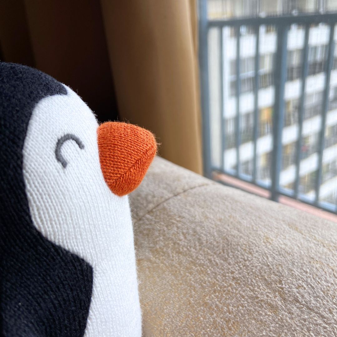 Knitted Pingu the Penguin